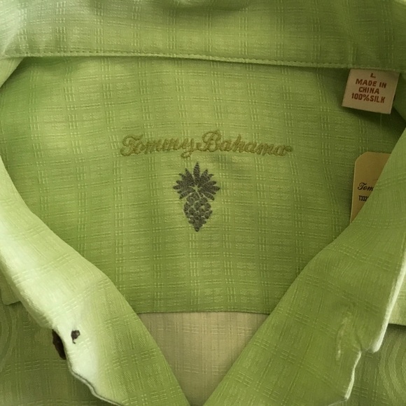 ***SOLD**** Men’s Tommy Bahama Short Sleeve - Picture 4 of 8